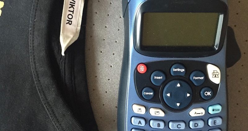 Märk upp barnens kläder med Dymo