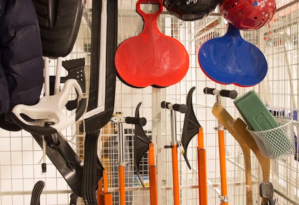 rensa och organisera förrådet